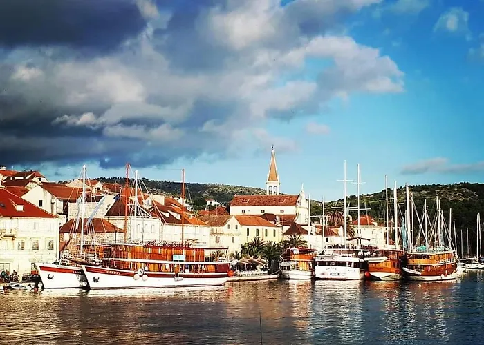 Gariful Vila Milna (Brac)